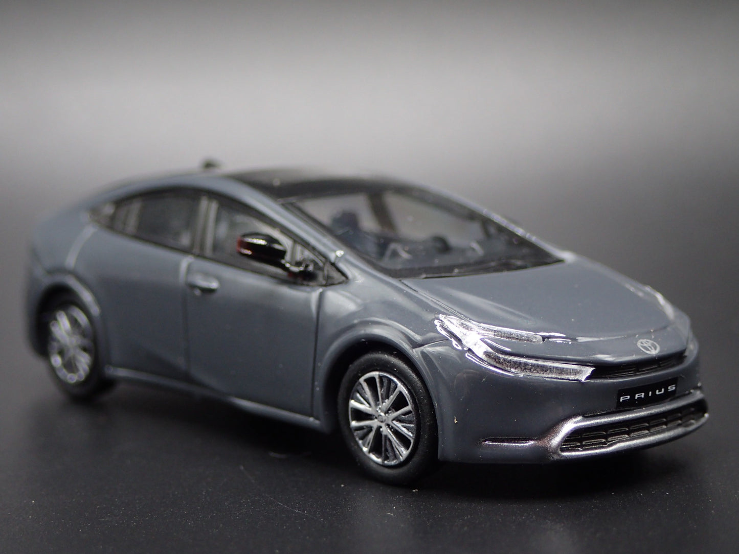 2023-2025 TOYOTA PRIUS GRAY 1/64 SCALE COLLECTIBLE DIORAMA DIECAST MODEL CAR