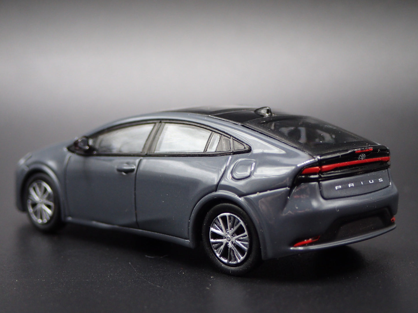 2023-2025 TOYOTA PRIUS GRAY 1/64 SCALE COLLECTIBLE DIORAMA DIECAST MODEL CAR