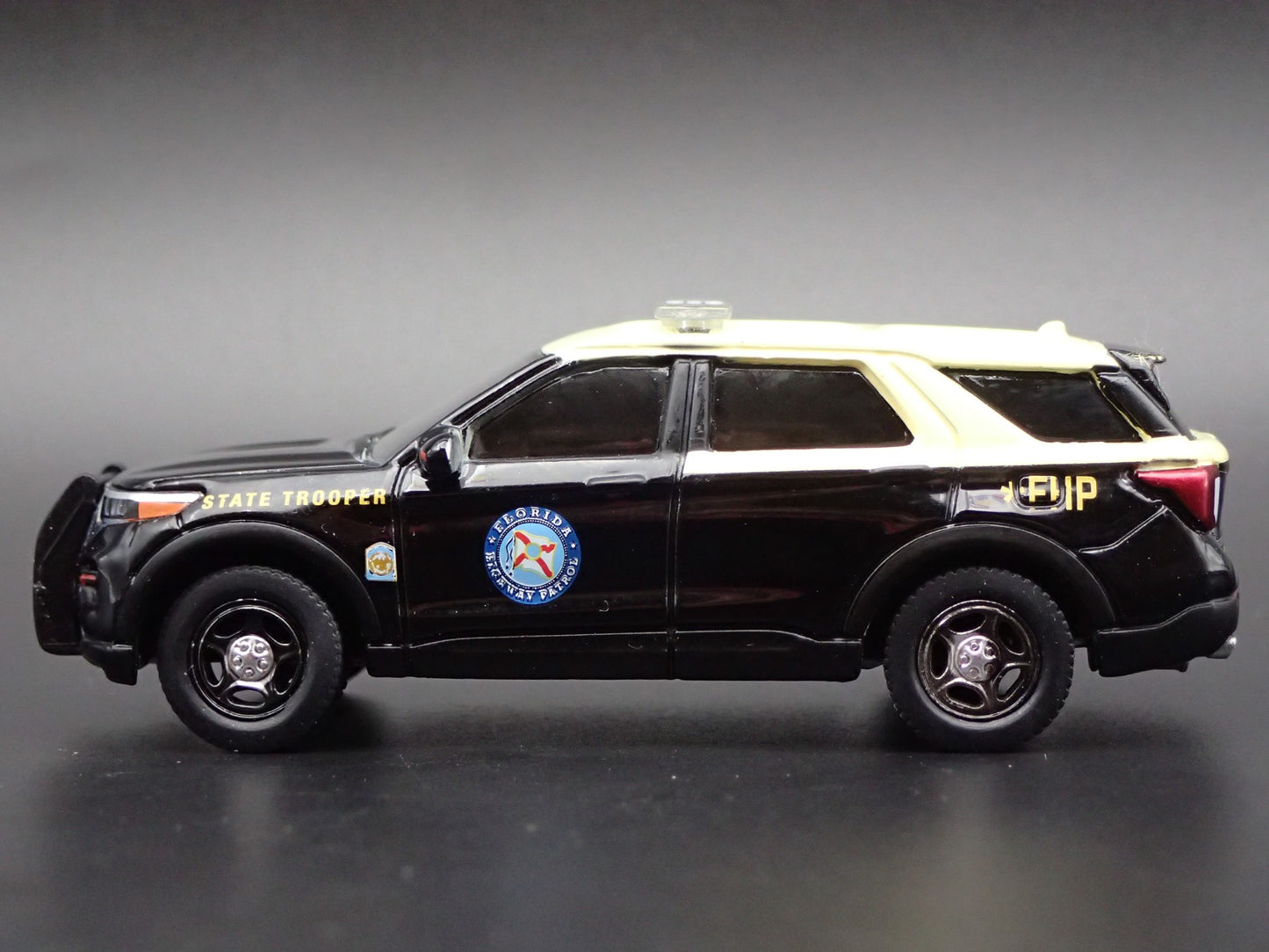 2021 21 FORD EXPLORER INTERCEPTOR FLORIDA HIGHWAY PATROL  1:64 DIECAST MODEL CAR