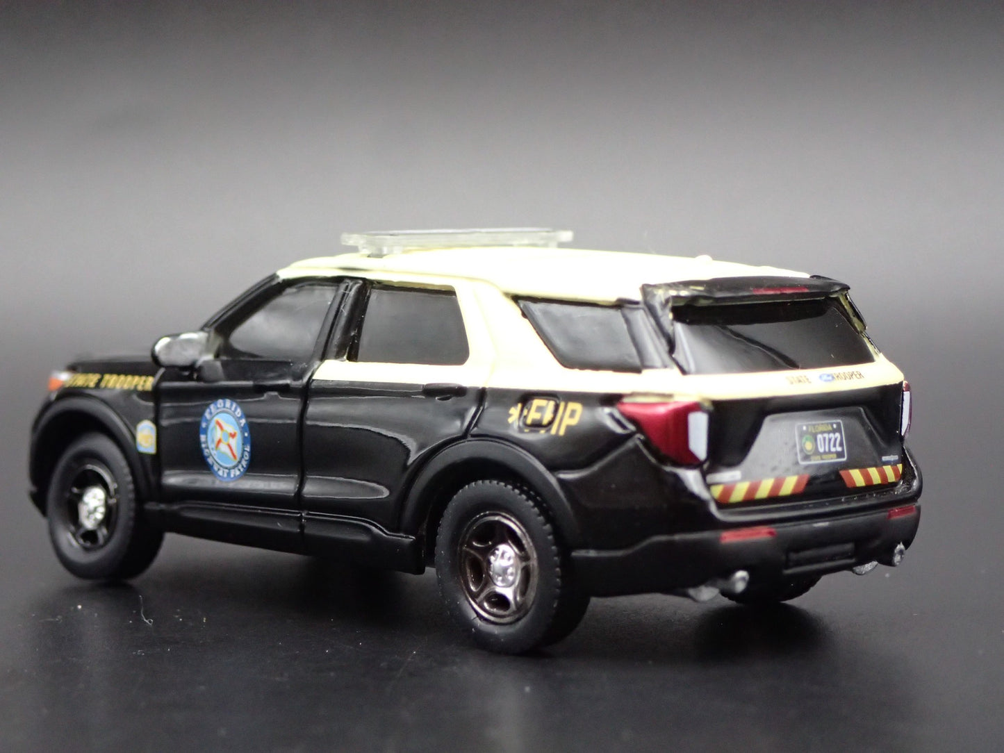 2021 21 FORD EXPLORER INTERCEPTOR FLORIDA HIGHWAY PATROL  1:64 DIECAST MODEL CAR
