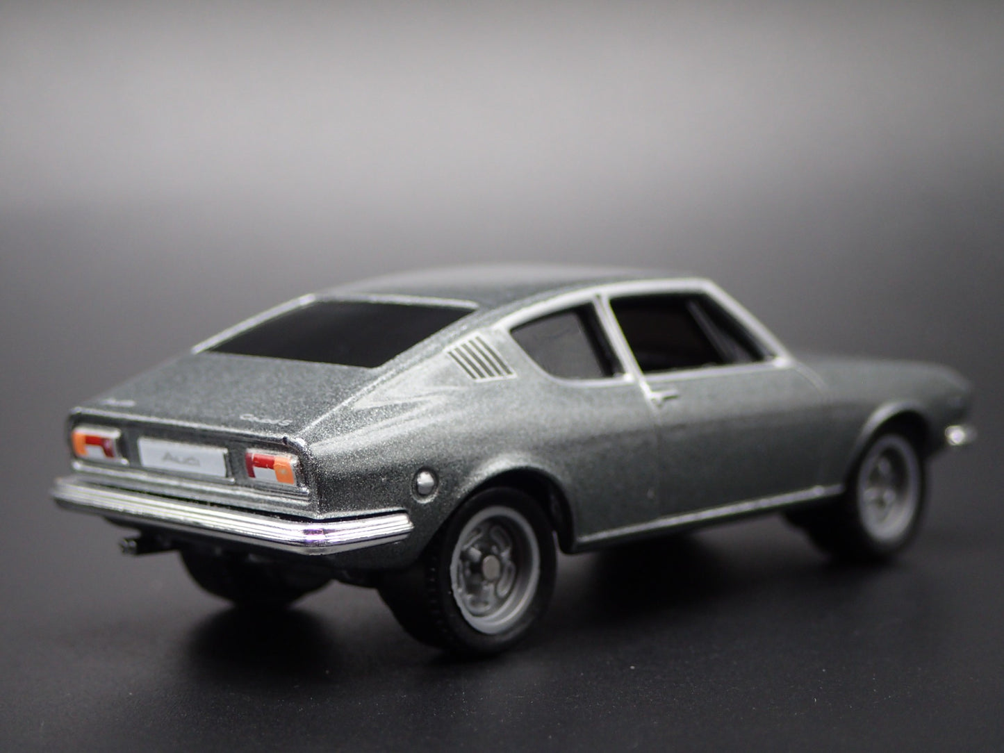 1969-1976 AUDI 100 COUPE S GRAY 1:64 SCALE COLLECTIBLE DIORAMA DIECAST MODEL CAR