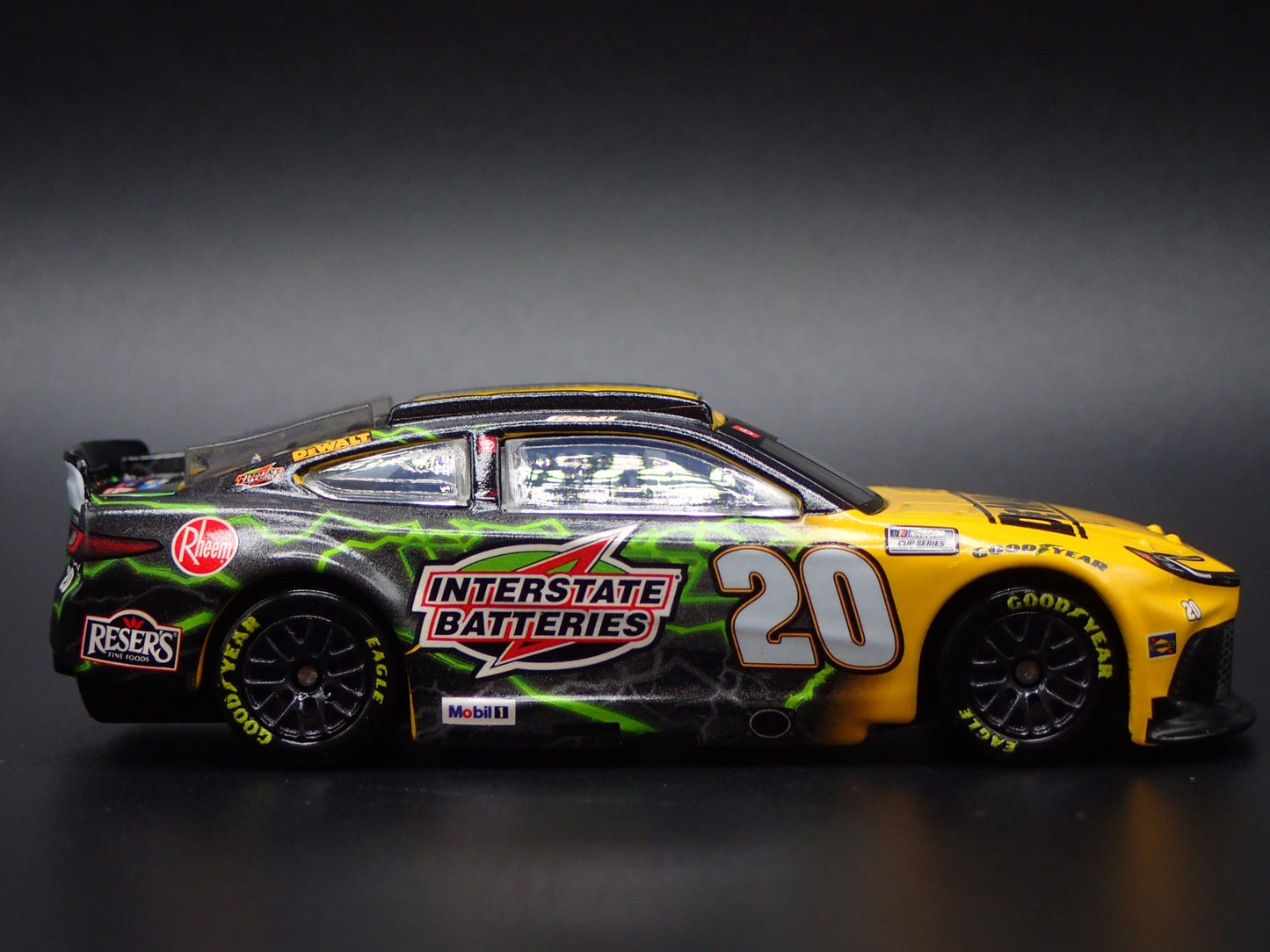 2025 TOYOTA CAMRY 20 CHRISTOPHER BELL INTERSTATE BATTERIES NASCAR 1:64 DIECAST