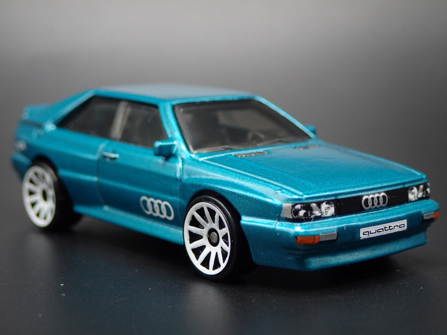 1980-1991 AUDI SPORT QUATTRO GREEN 1:64 SCALE COLLECTIBLE DIECAST MODEL CAR