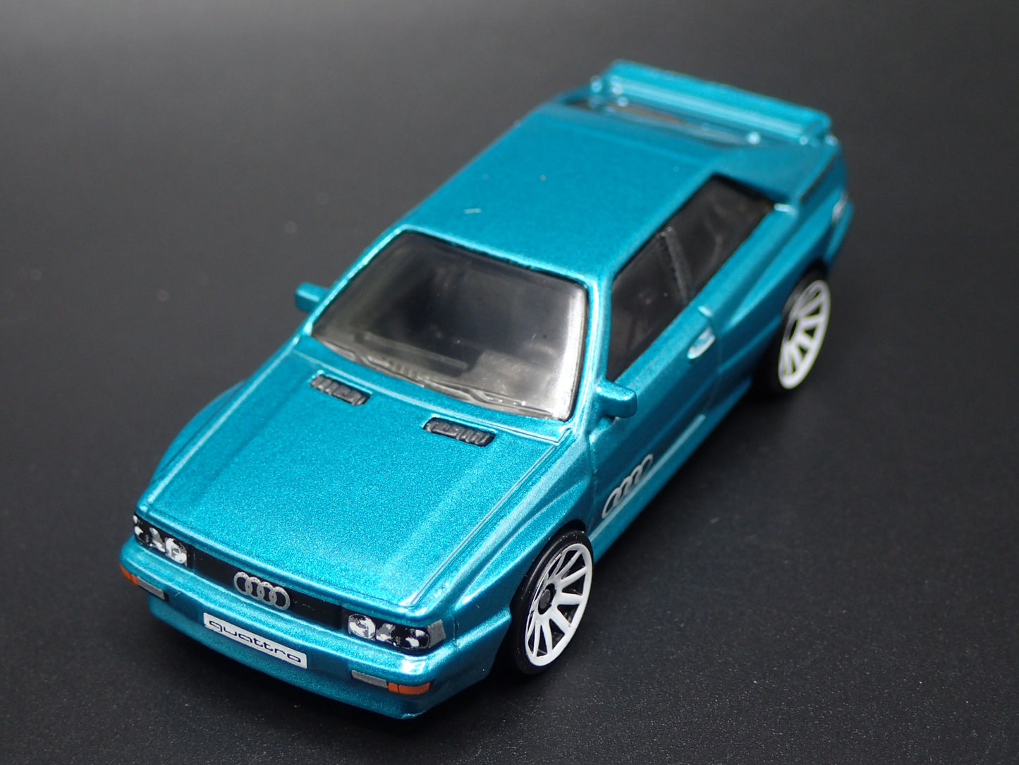 1980-1991 AUDI SPORT QUATTRO GREEN 1:64 SCALE COLLECTIBLE DIECAST MODEL CAR