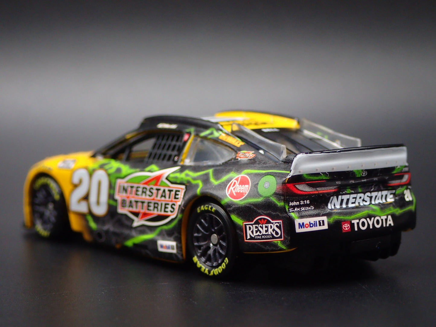 2025 TOYOTA CAMRY 20 CHRISTOPHER BELL INTERSTATE BATTERIES NASCAR 1:64 DIECAST