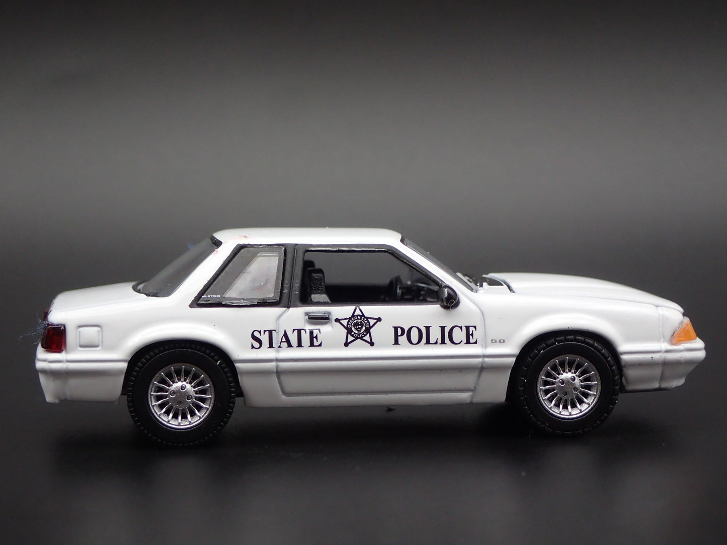 1993 FORD MUSTANG SSP OREGON STATE POLICE FOXBODY 1:64 SCALE DIECAST MODEL CAR