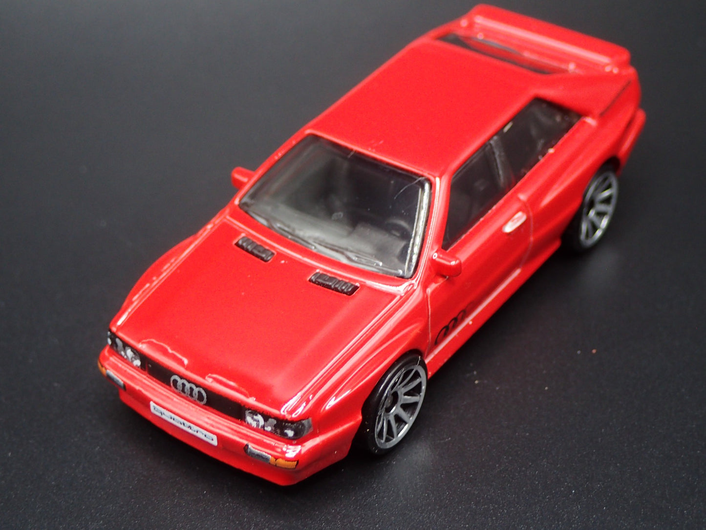 1980-1991 AUDI SPORT QUATTRO RED 1:64 SCALE COLLECTIBLE DIECAST MODEL CAR