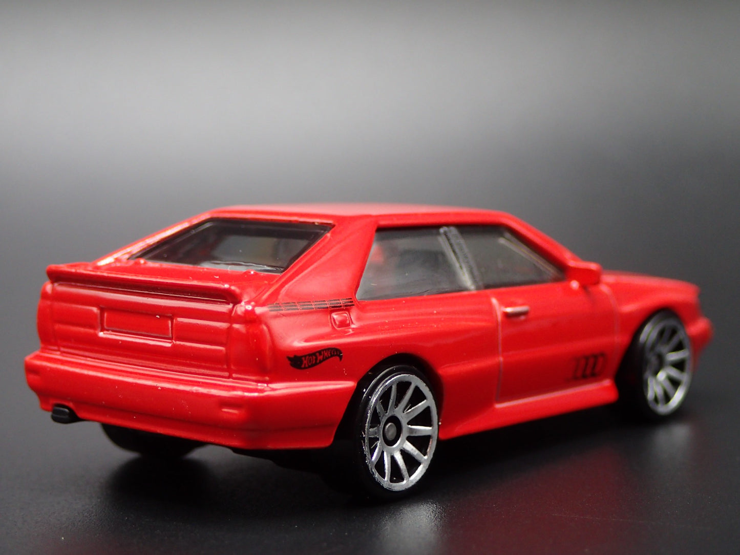 1980-1991 AUDI SPORT QUATTRO RED 1:64 SCALE COLLECTIBLE DIECAST MODEL CAR