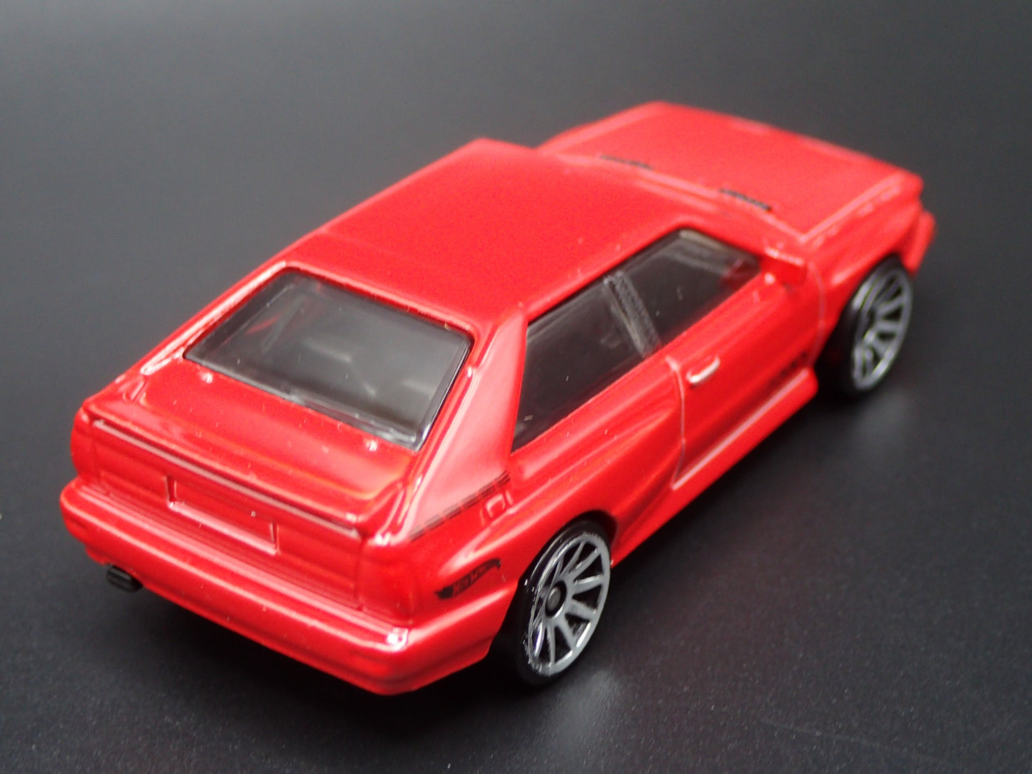 1980-1991 AUDI SPORT QUATTRO RED 1:64 SCALE COLLECTIBLE DIECAST MODEL CAR