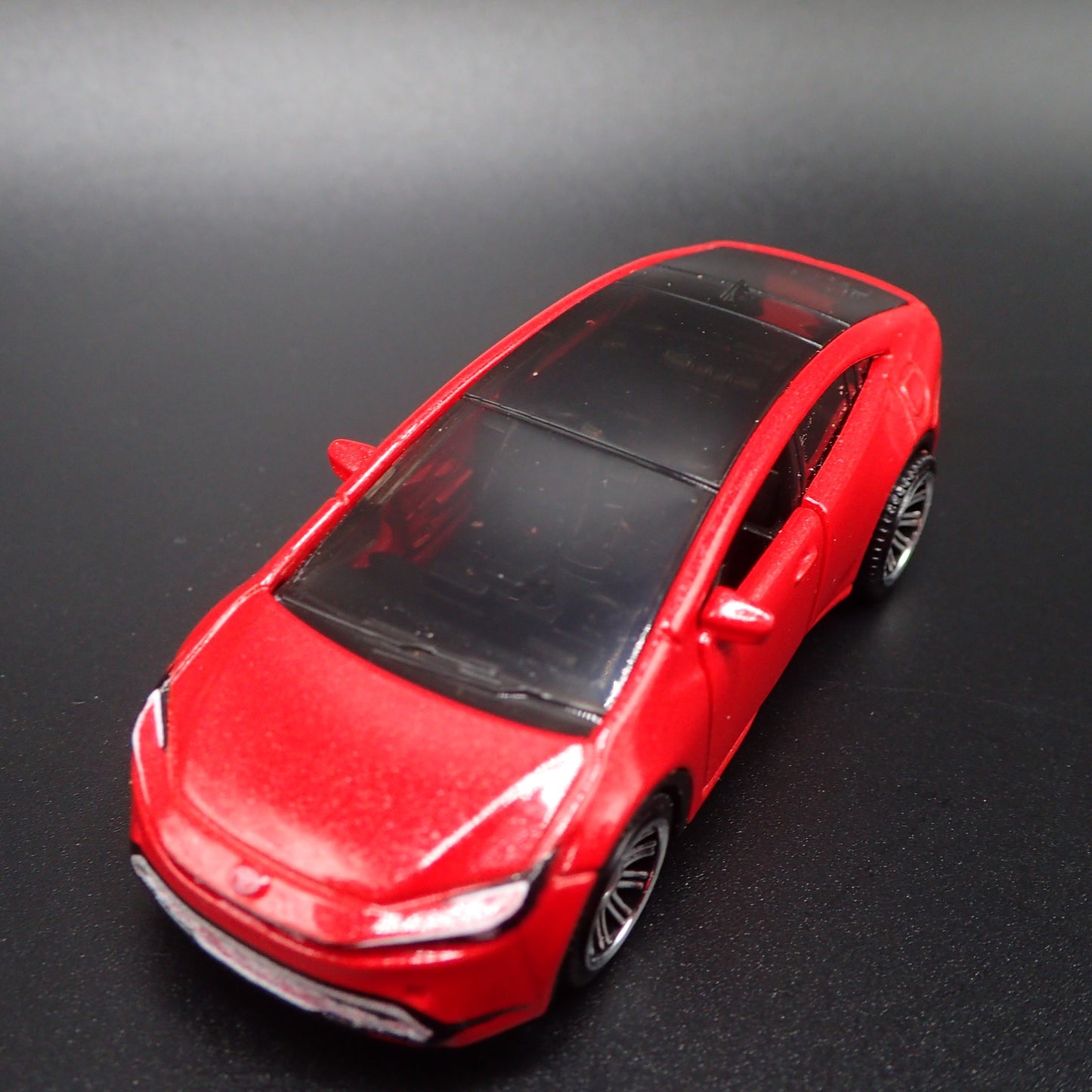 2023-2025 TOYOTA PRIUS PRIME 1/64 SCALE COLLECTIBLE DIORAMA DIECAST MODEL CAR