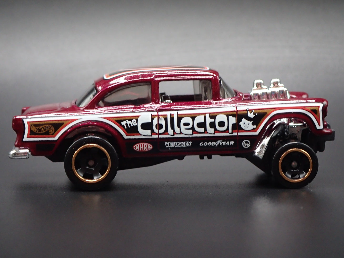 1955 55 CHEVY CHEVROLET BEL AIR GASSER NHRA 1:64 SCALE DIORAMA DIECAST MODEL CAR