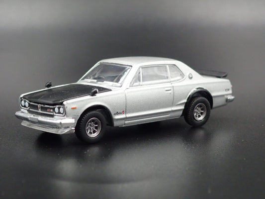 1972 72 NISSAN SKYLINE 2000 GTR 1:64 SCALE COLLECTIBLE DIORAMA DIECAST MODEL CAR