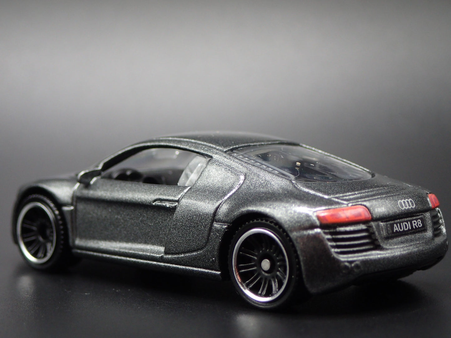 2006-2014 AUDI R8 GRAY 1:64 SCALE COLLECTIBLE DIORAMA DIECAST MODEL CAR
