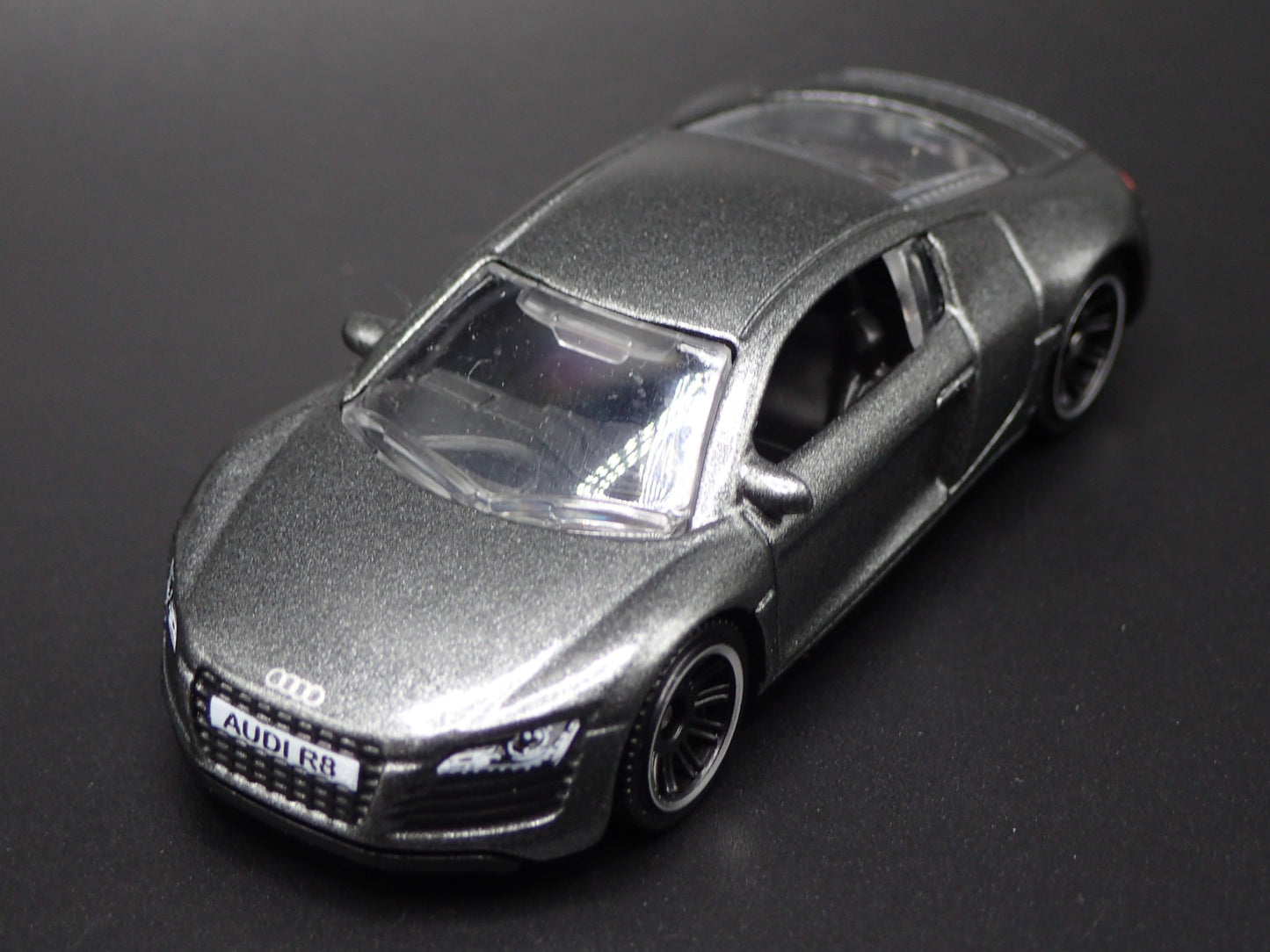 2006-2014 AUDI R8 GRAY 1:64 SCALE COLLECTIBLE DIORAMA DIECAST MODEL CAR