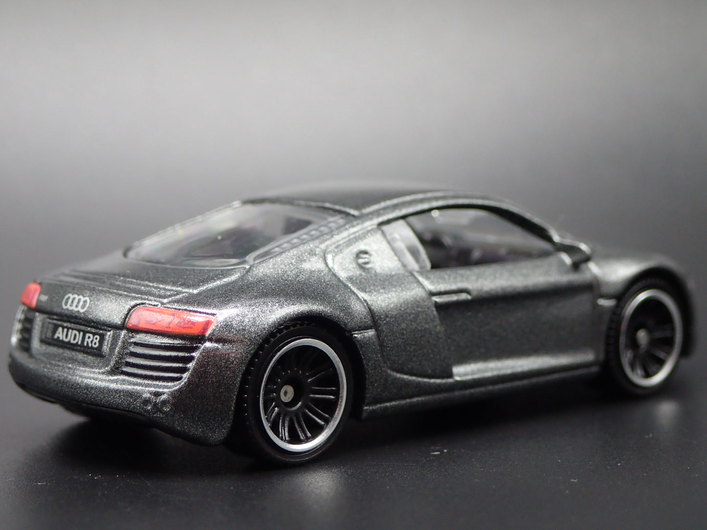 2006-2014 AUDI R8 GRAY 1:64 SCALE COLLECTIBLE DIORAMA DIECAST MODEL CAR