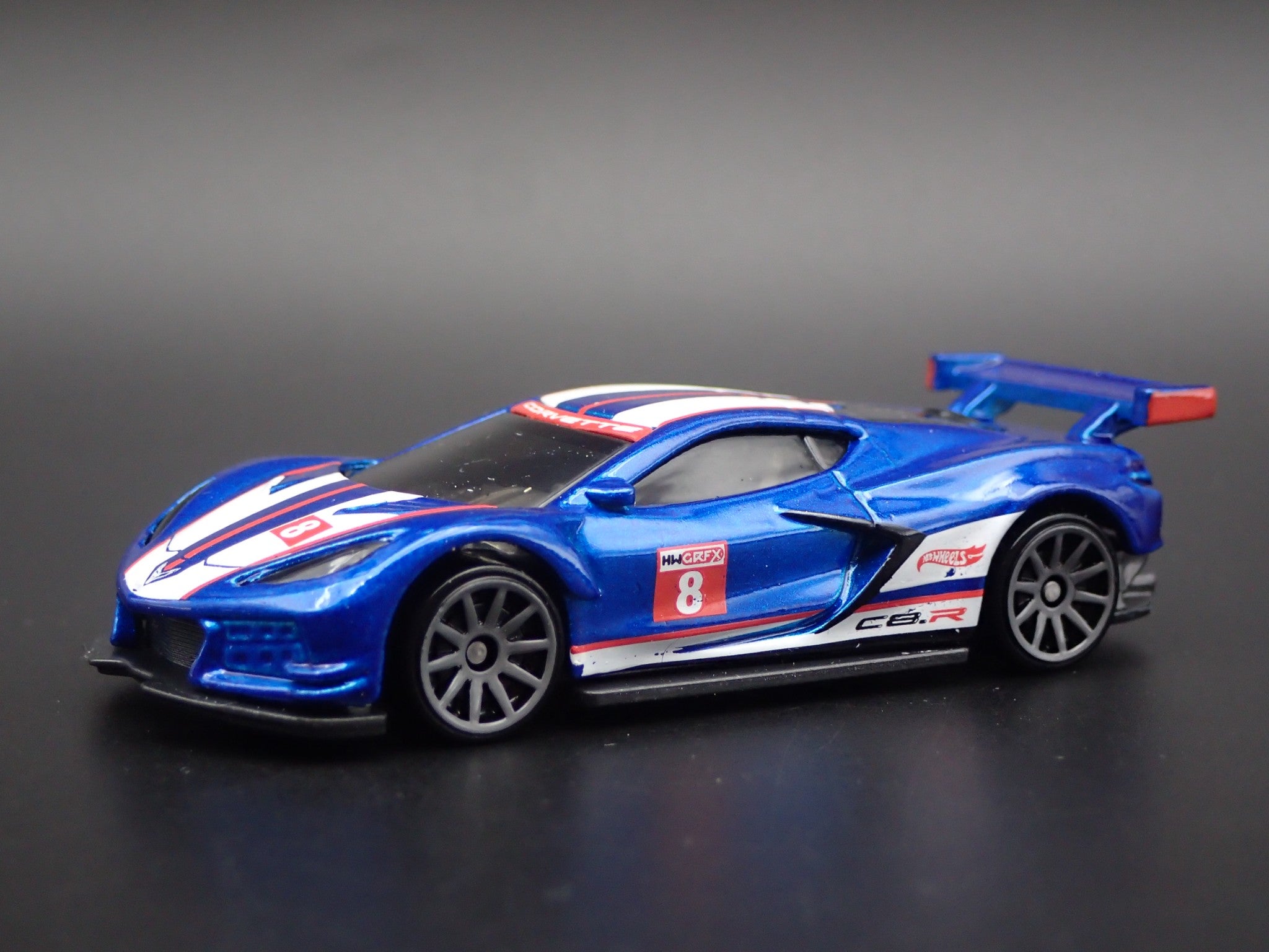 CHEVY CHEVROLET CORVETTE C8.R RACING TEAM 1:64 SCALE DIORAMA DIECAST M ...