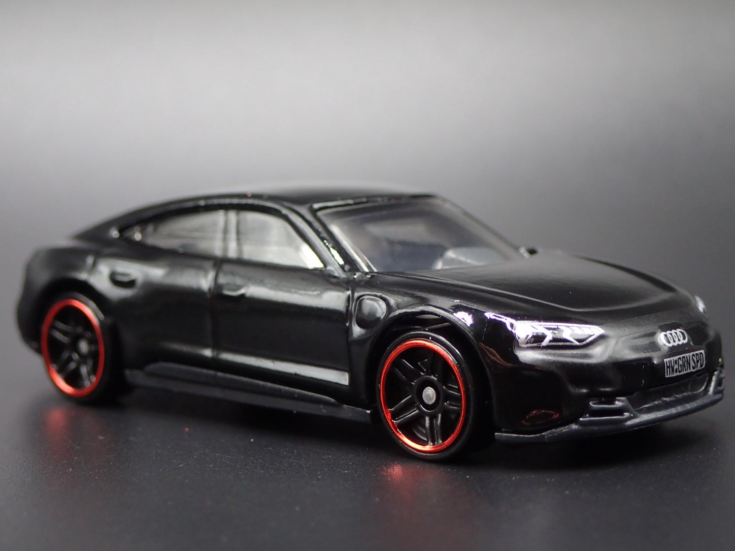 2021-2025 AUDI RS E TRON GT BLACK 1:64 SCALE COLLECTIBLE DIECAST MODEL CAR