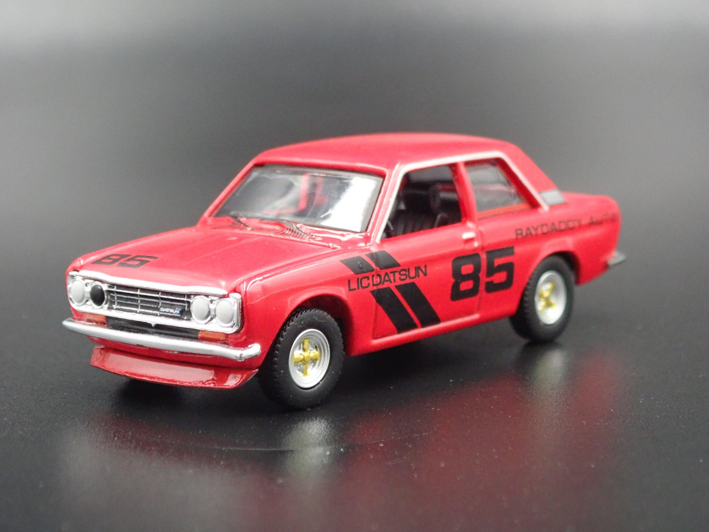 1967-1973 DATSUN 510 BLUEBIRD RAYDADDY AUTO 2 DOOR 1:64 SCALE DIECAST MODEL CAR