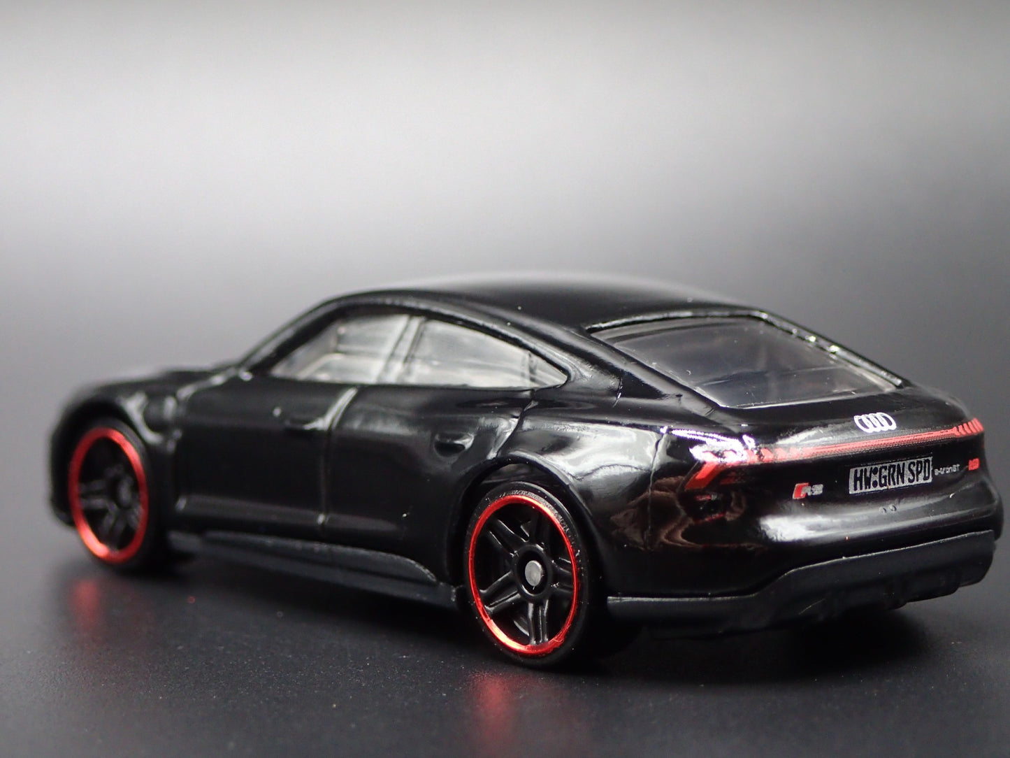 2021-2025 AUDI RS E TRON GT BLACK 1:64 SCALE COLLECTIBLE DIECAST MODEL CAR