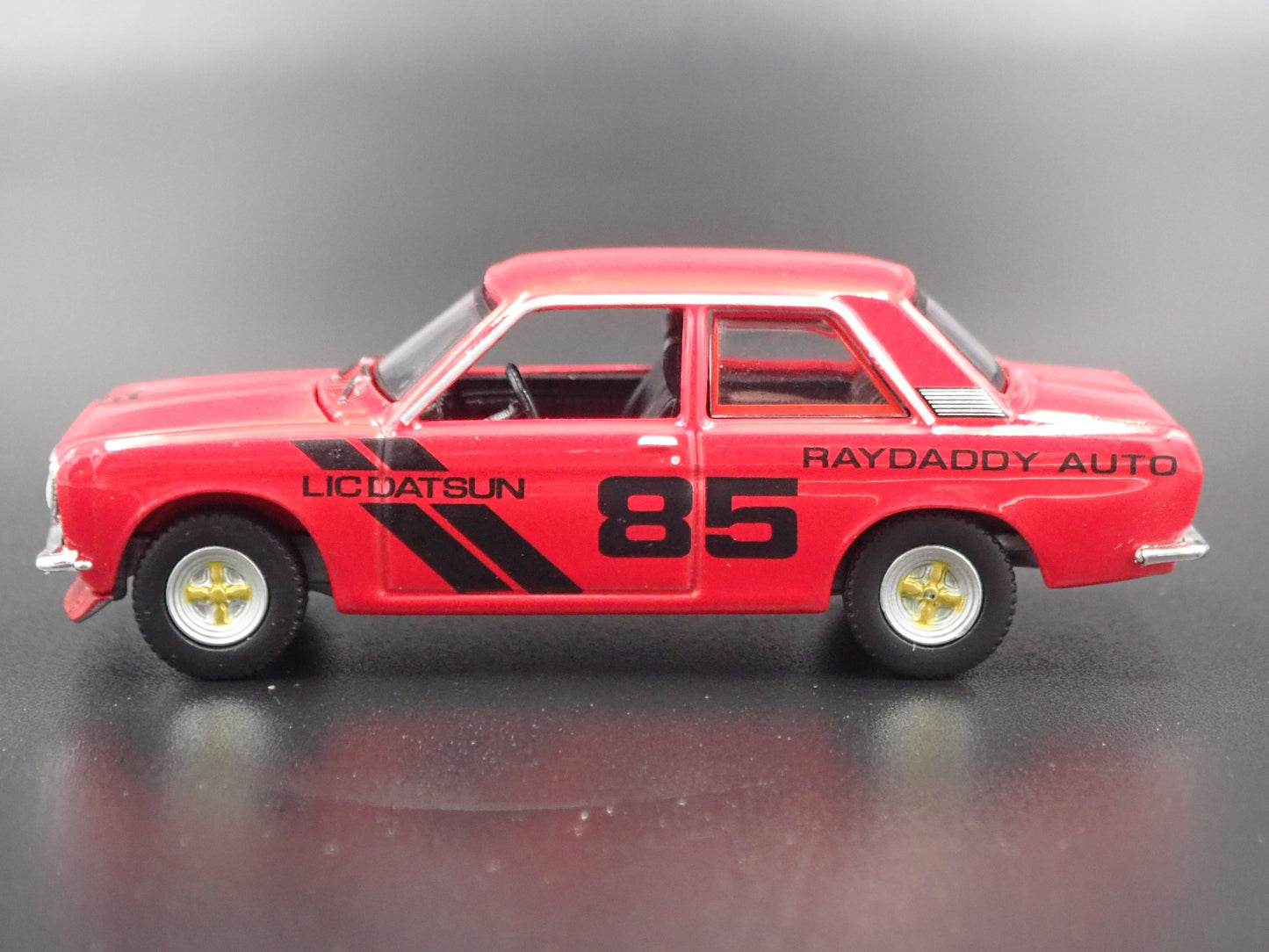 1967-1973 DATSUN 510 BLUEBIRD RAYDADDY AUTO 2 DOOR 1:64 SCALE DIECAST MODEL CAR