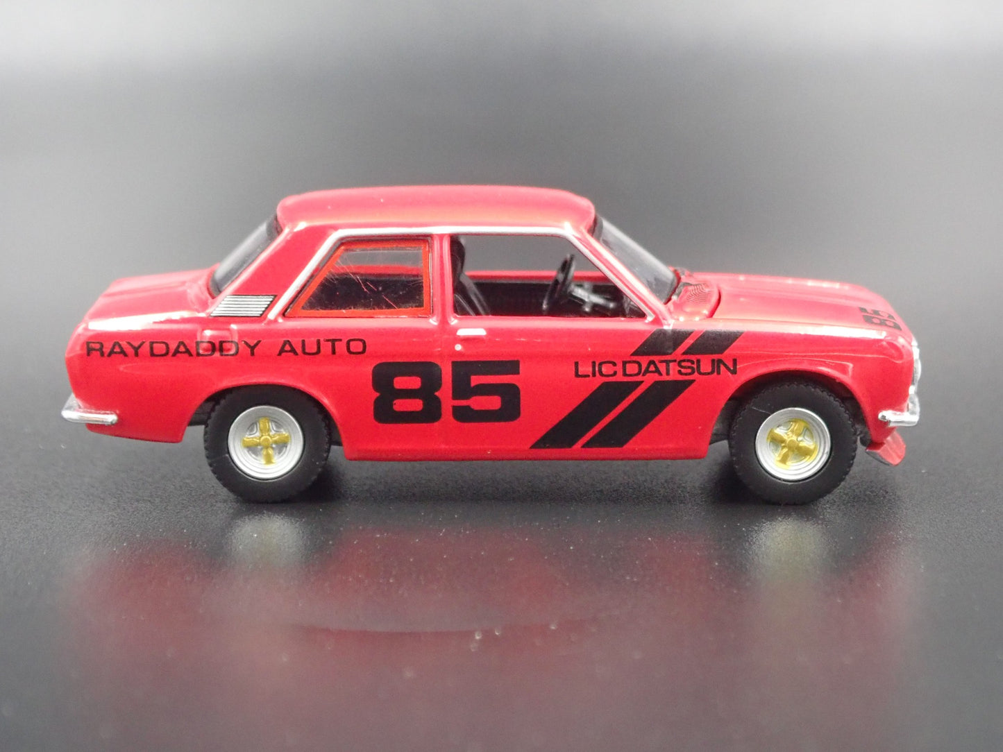 1967-1973 DATSUN 510 BLUEBIRD RAYDADDY AUTO 2 DOOR 1:64 SCALE DIECAST MODEL CAR