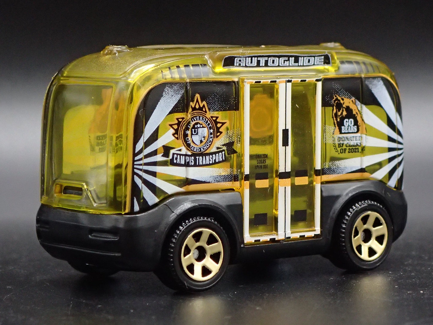 SELF DRIVING BUS CITY CAMPUS 1:64 MB SCALE COLLECTIBLE DIORAMA DIECAST MODEL CAR