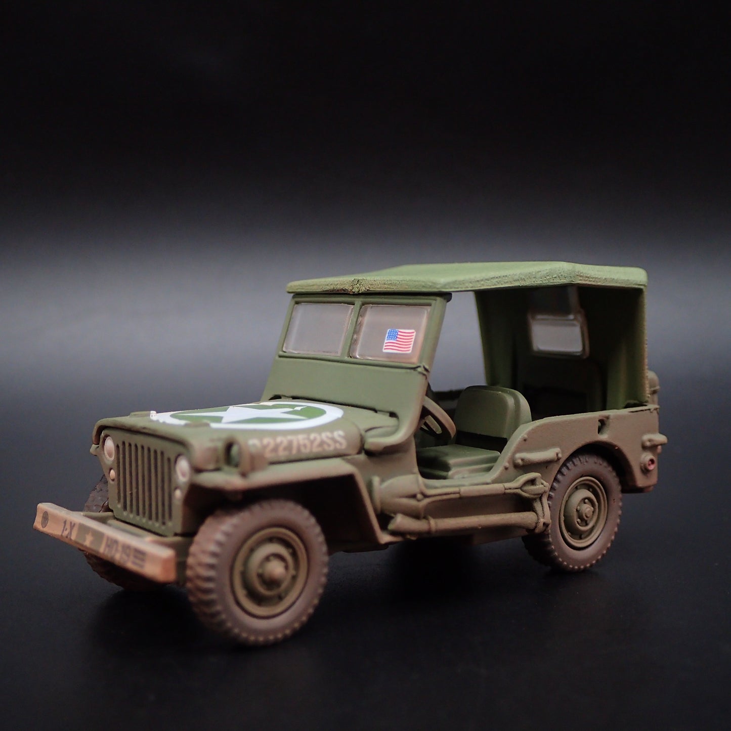 WWII WILLYS MB JEEP ARMY MILITARY D-DAY 1:64 SCALE DIORAMA DIECAST MODEL CAR