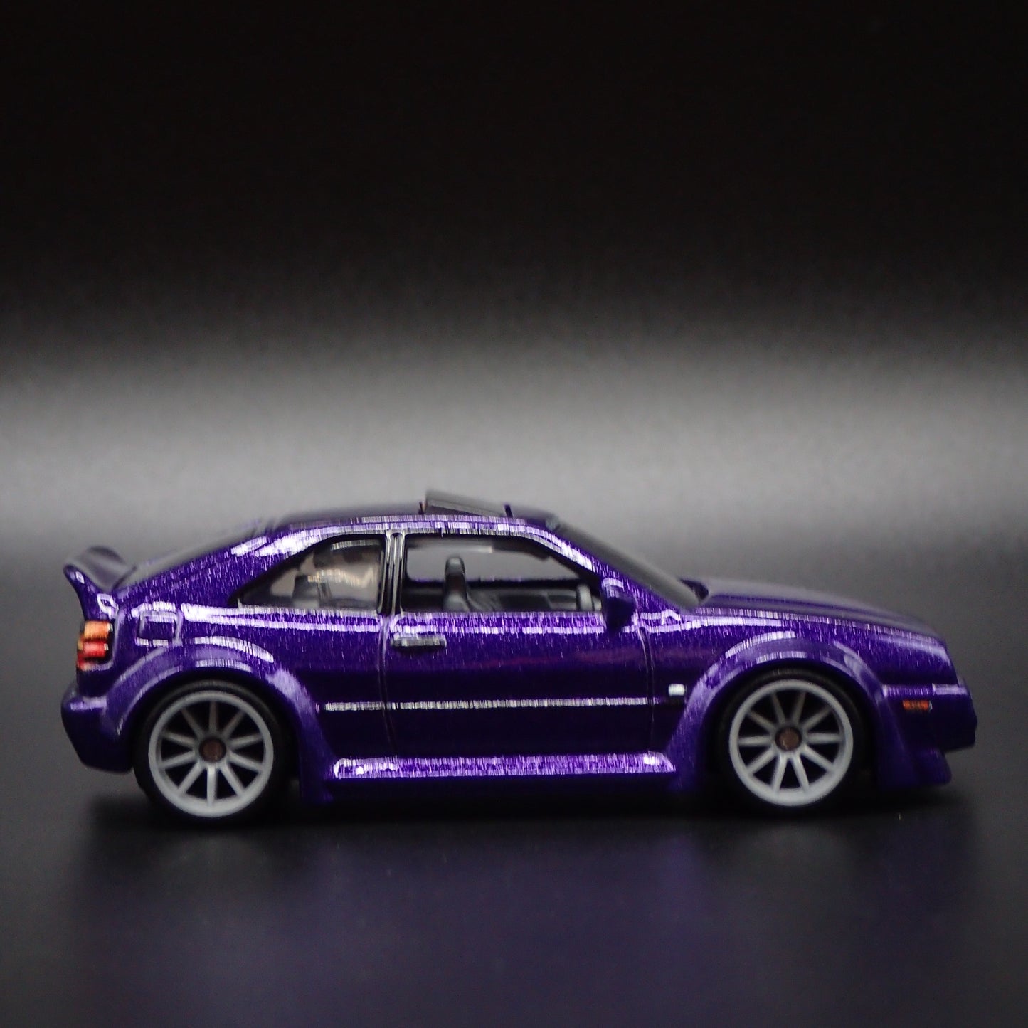 1988-1995 VW VOLKSWAGEN CORRADO VR6 PURPLE 1:64 SCALE DIORAMA DIECAST MODEL CAR