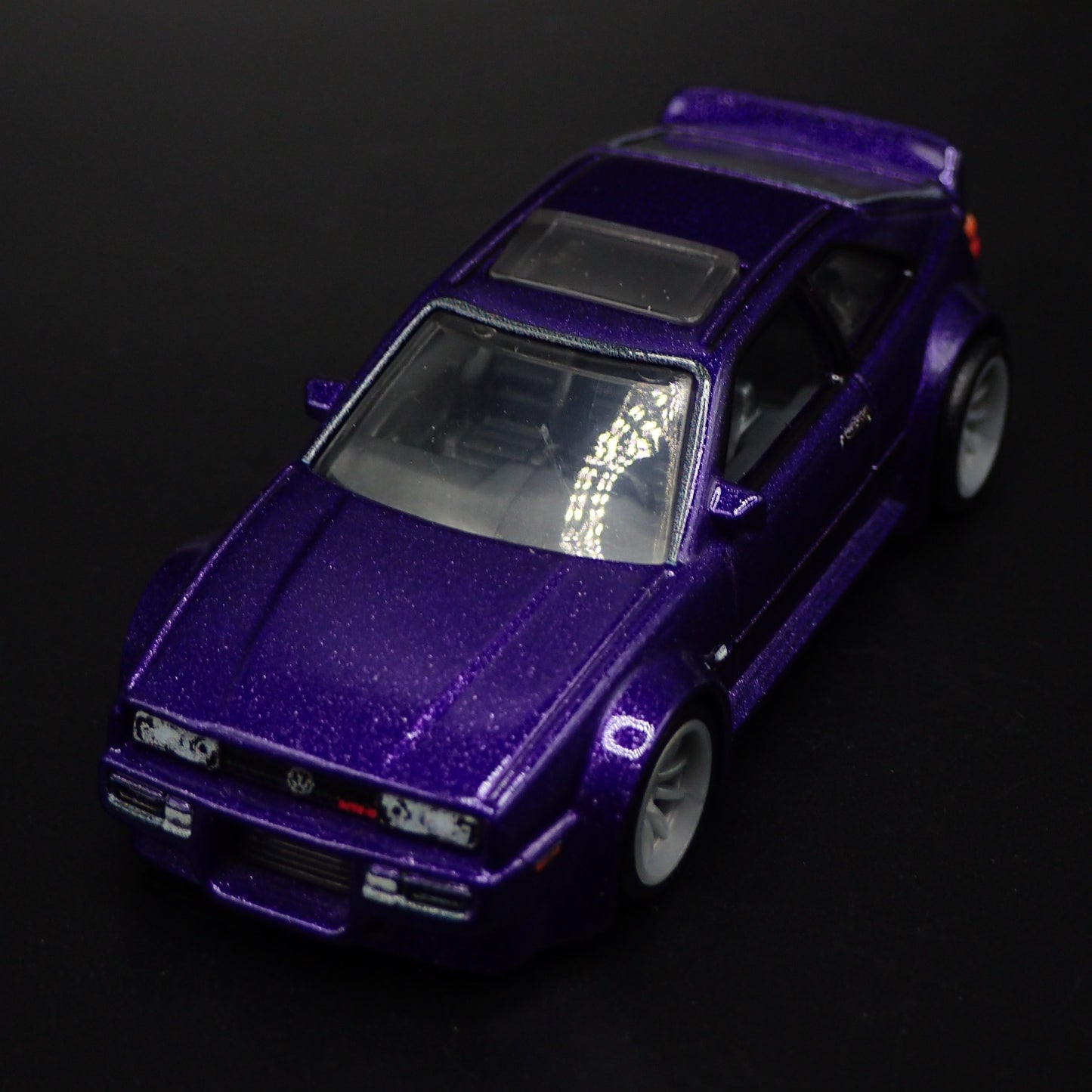 1988-1995 VW VOLKSWAGEN CORRADO VR6 PURPLE 1:64 SCALE DIORAMA DIECAST MODEL CAR