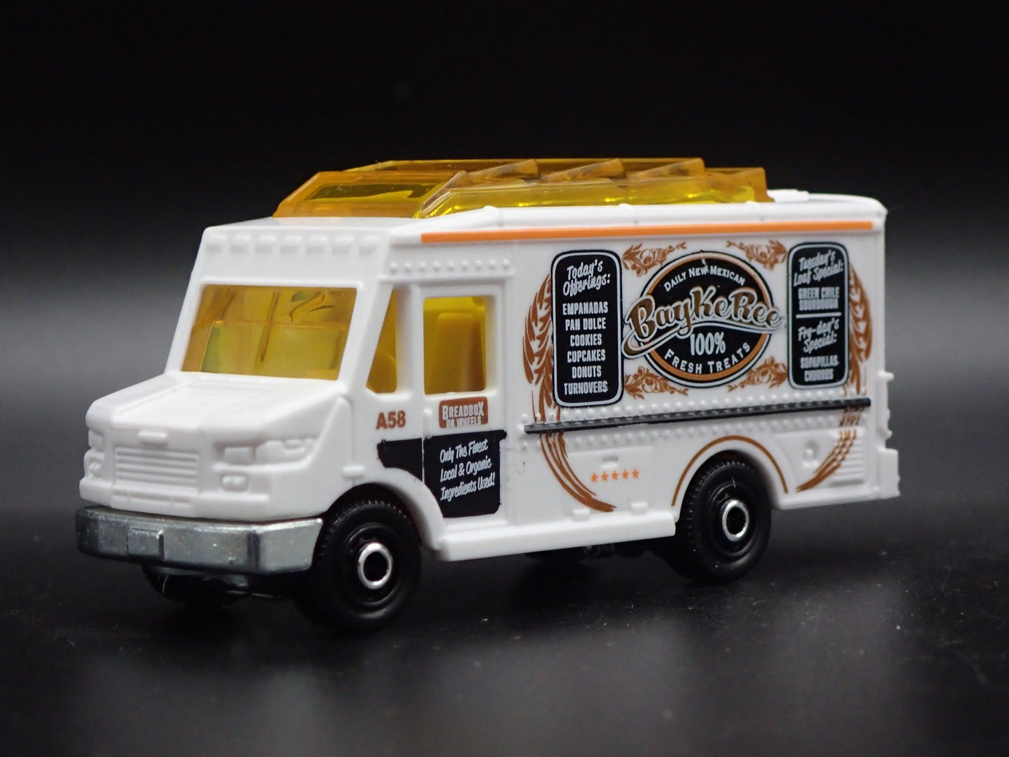 FOOD TRUCK MEXICAN BAKERY TREATS RARE 1:64 MB SCALE DIORAMA DIECAST MODEL CAR