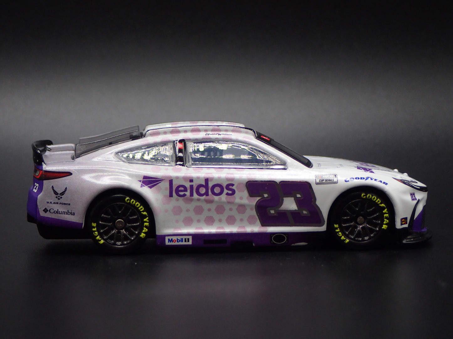 2025 25 TOYOTA CAMRY 23 BUBBA WALLACE LEIDOS NASCAR 1:64 SCALE DIECAST MODEL CAR