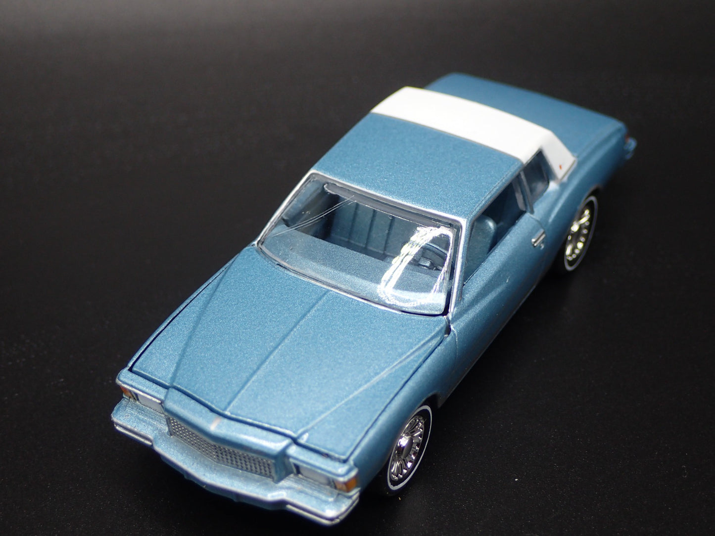 1978 78 CHEVY CHEVROLET MONTE CARLO G BODY 1:64 SCALE DIORAMA DIECAST MODEL CAR