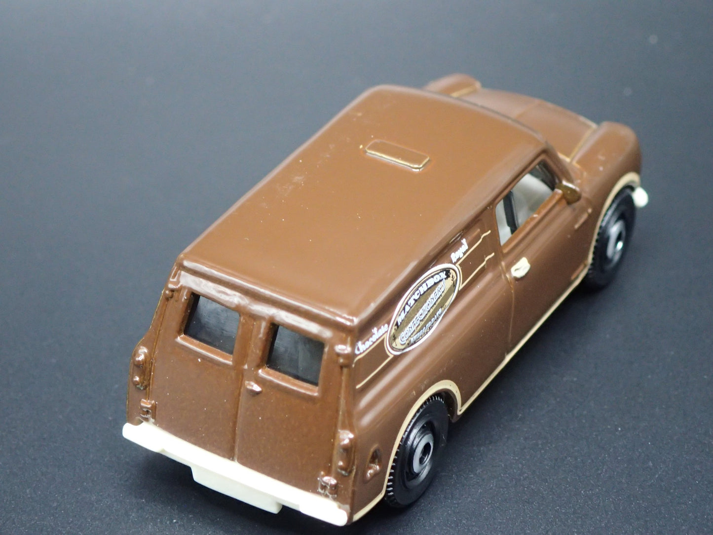 1965 65 AUSTIN MINI VAN BROWN 1:64 SCALE COLLECTIBLE DIORAMA DIECAST MODEL CAR