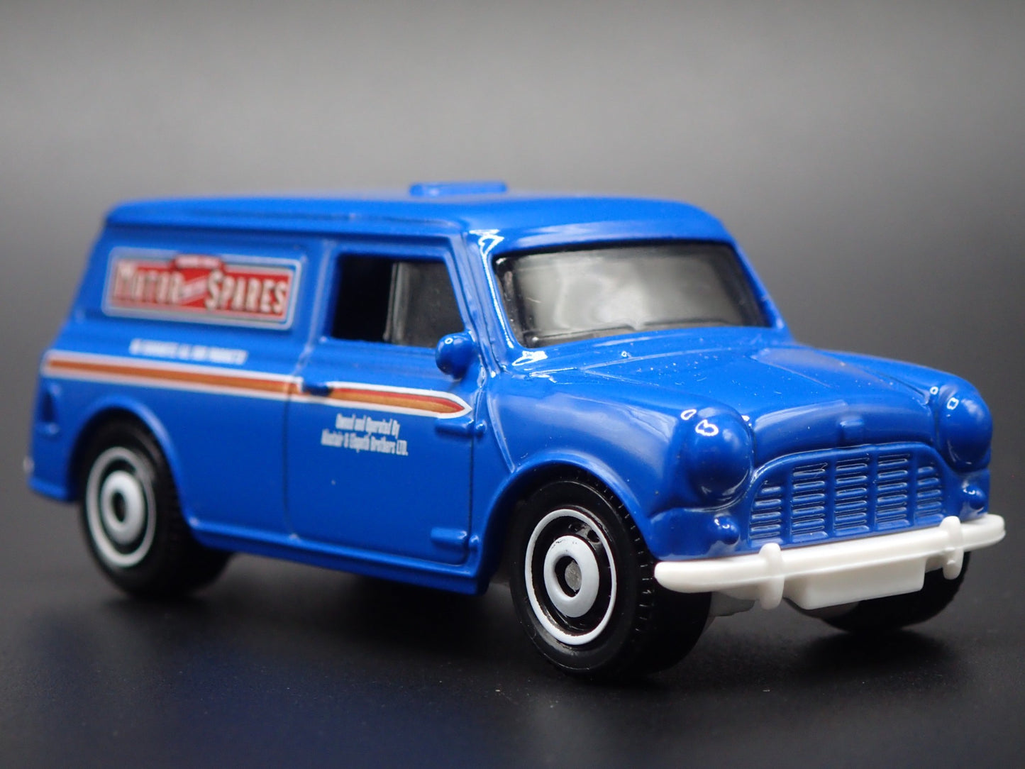 1965 65 AUSTIN MINI VAN BLUE 1:64 SCALE COLLECTIBLE DIORAMA DIECAST MODEL CAR