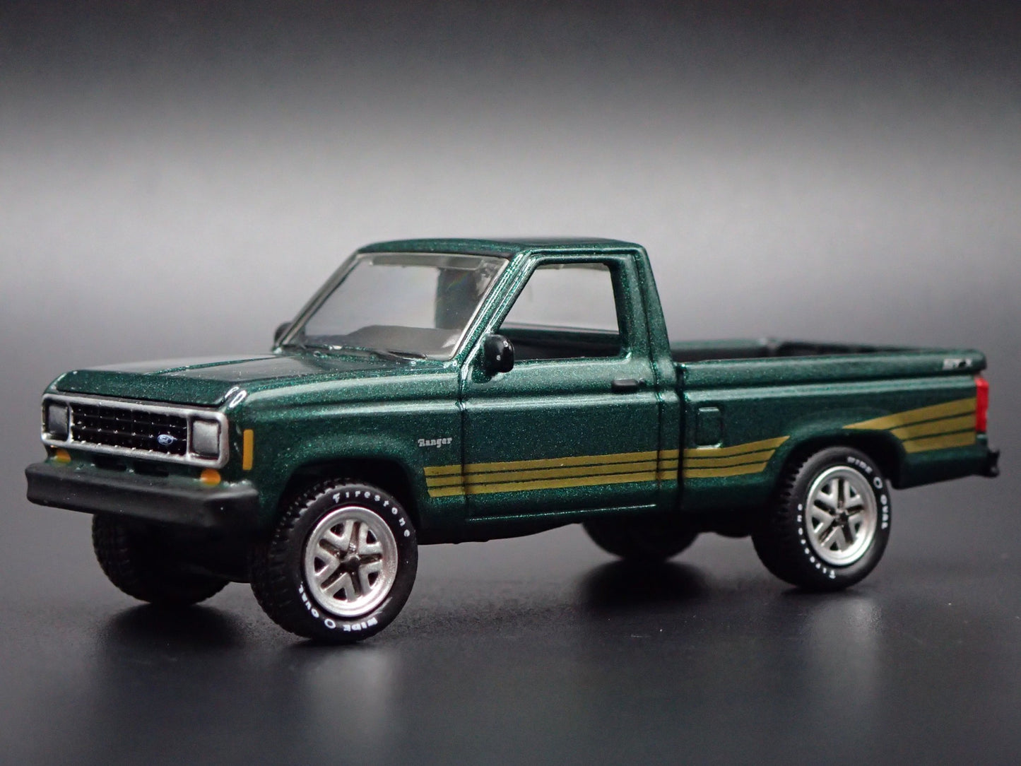 1987 87 FORD RANGER STX PICKUP TRUCK GREEN 1:64 SCALE DIORAMA DIECAST MODEL CAR
