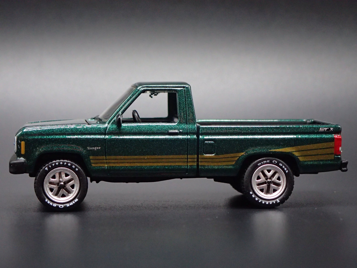 1987 87 FORD RANGER STX PICKUP TRUCK GREEN 1:64 SCALE DIORAMA DIECAST MODEL CAR