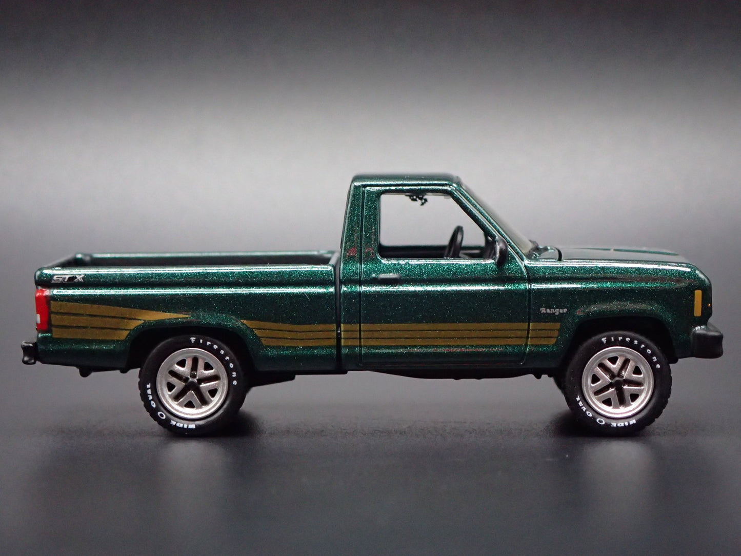 1987 87 FORD RANGER STX PICKUP TRUCK GREEN 1:64 SCALE DIORAMA DIECAST MODEL CAR