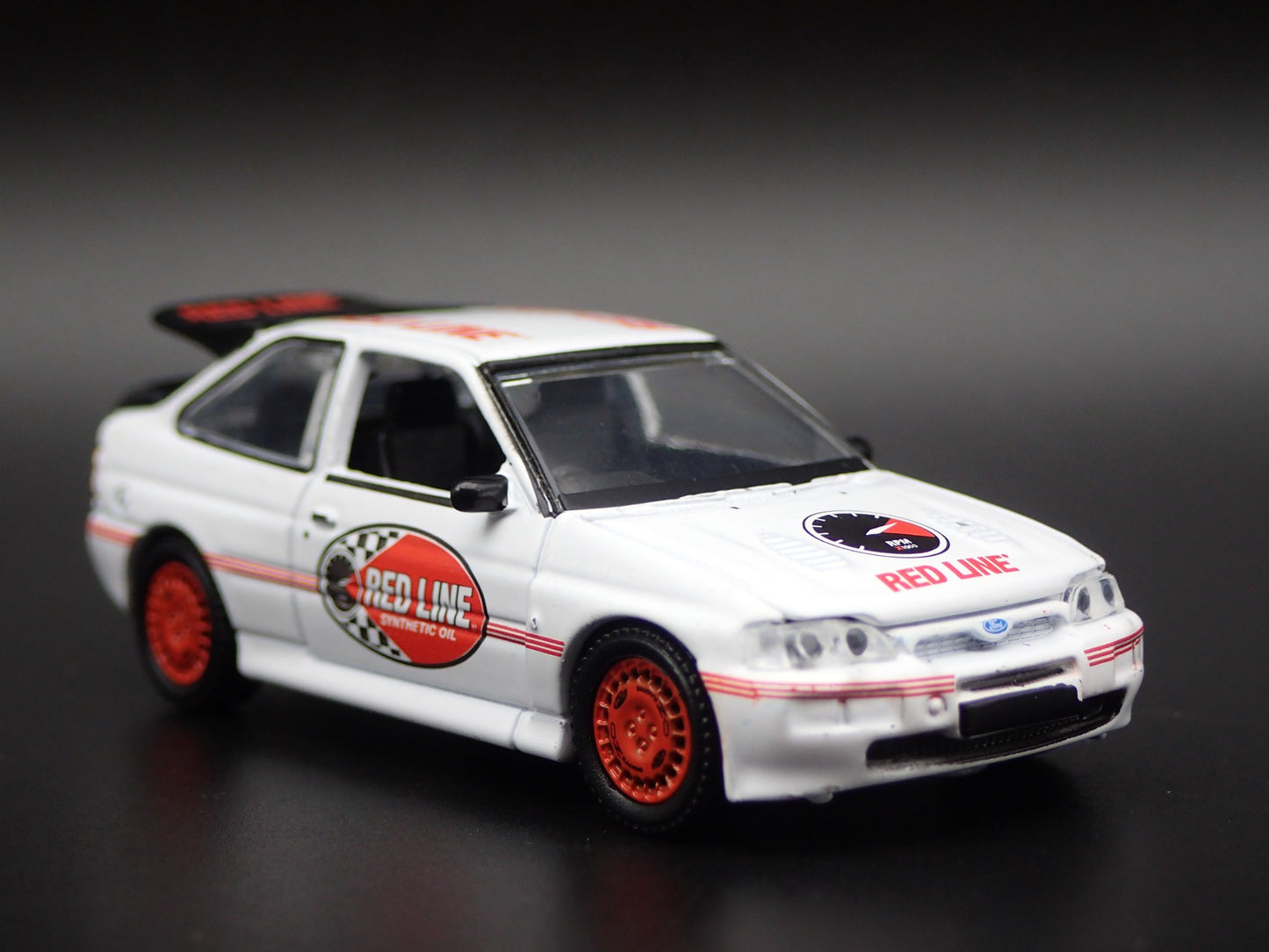 1995 95 FORD ESCORT RS COSWORTH RALLY RED LINE OIL 1:64 SCALE DIECAST MODEL CAR