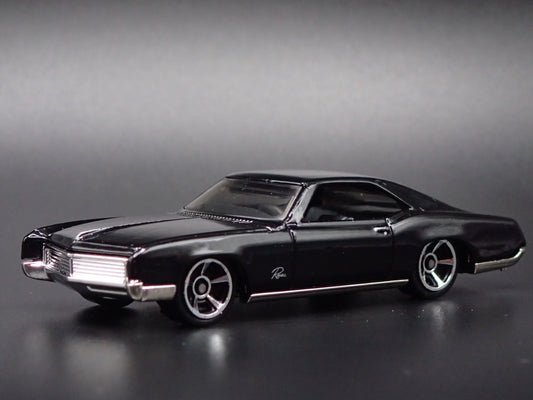 1966 66 BUICK RIVIERA BLACK 1:64 SCALE COLLECTIBLE DIORAMA DIECAST MODEL CAR