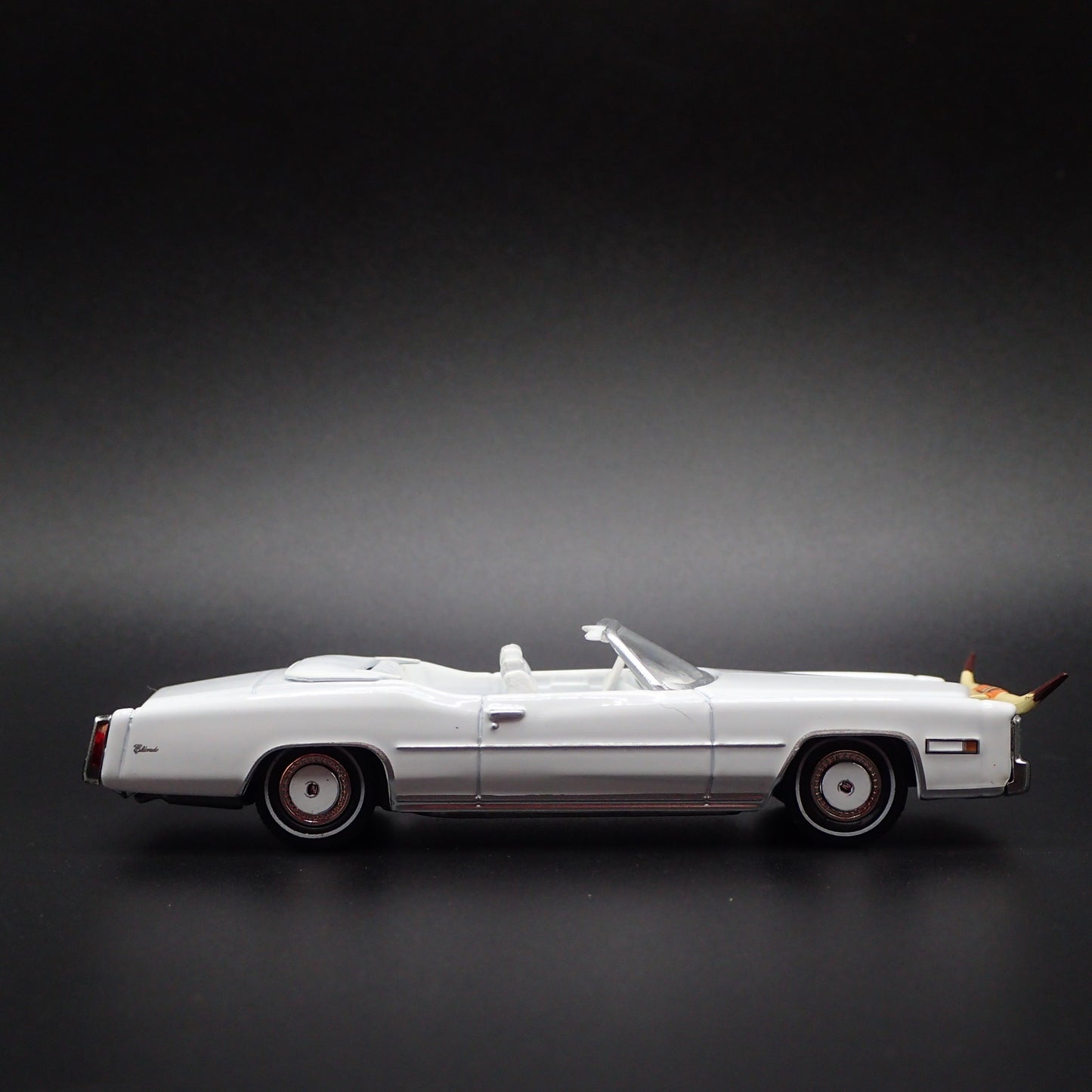 1976 CADILLAC ELDORADO CONVERTIBLE BOSS HOGG DUKES 1:64 SCALE DIECAST MODEL CAR