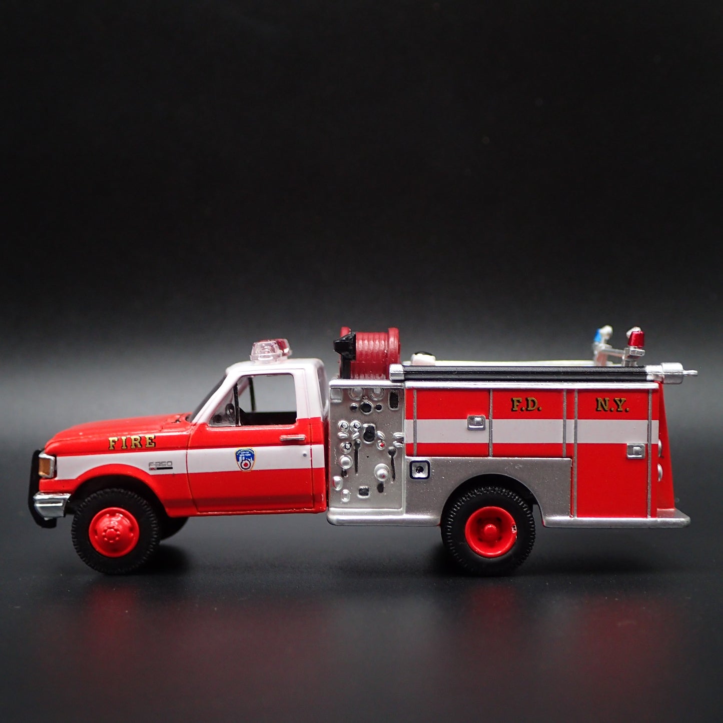 1987 87 FORD F350 MINI PUMPER FIRE TRUCK FDNY NYC 1:64 SCALE DIECAST MODEL CAR