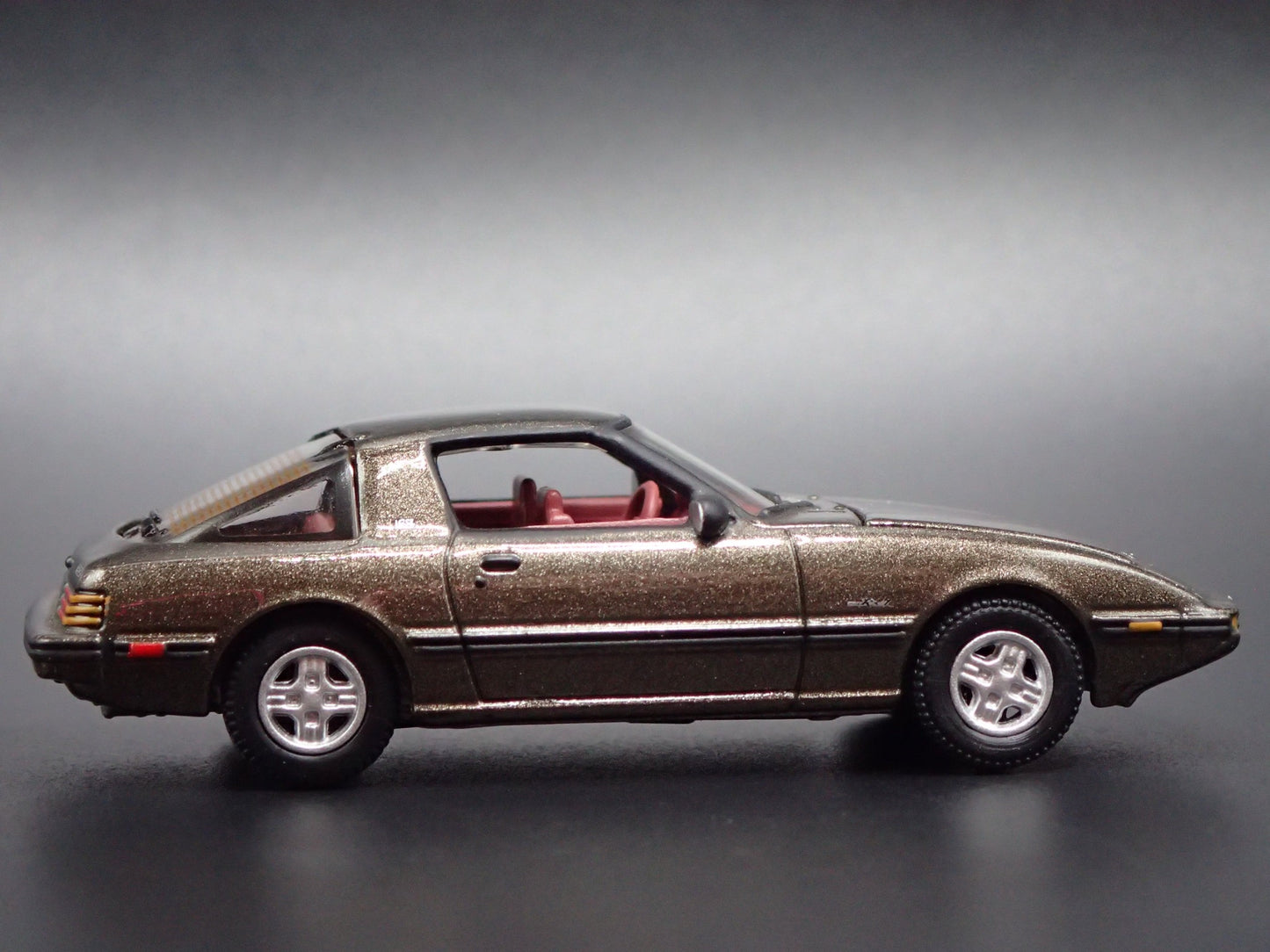 1978-1985 MAZDA RX7 JDM SILVER 1:64 SCALE COLLECTIBLE DIORAMA DIECAST MODEL CAR