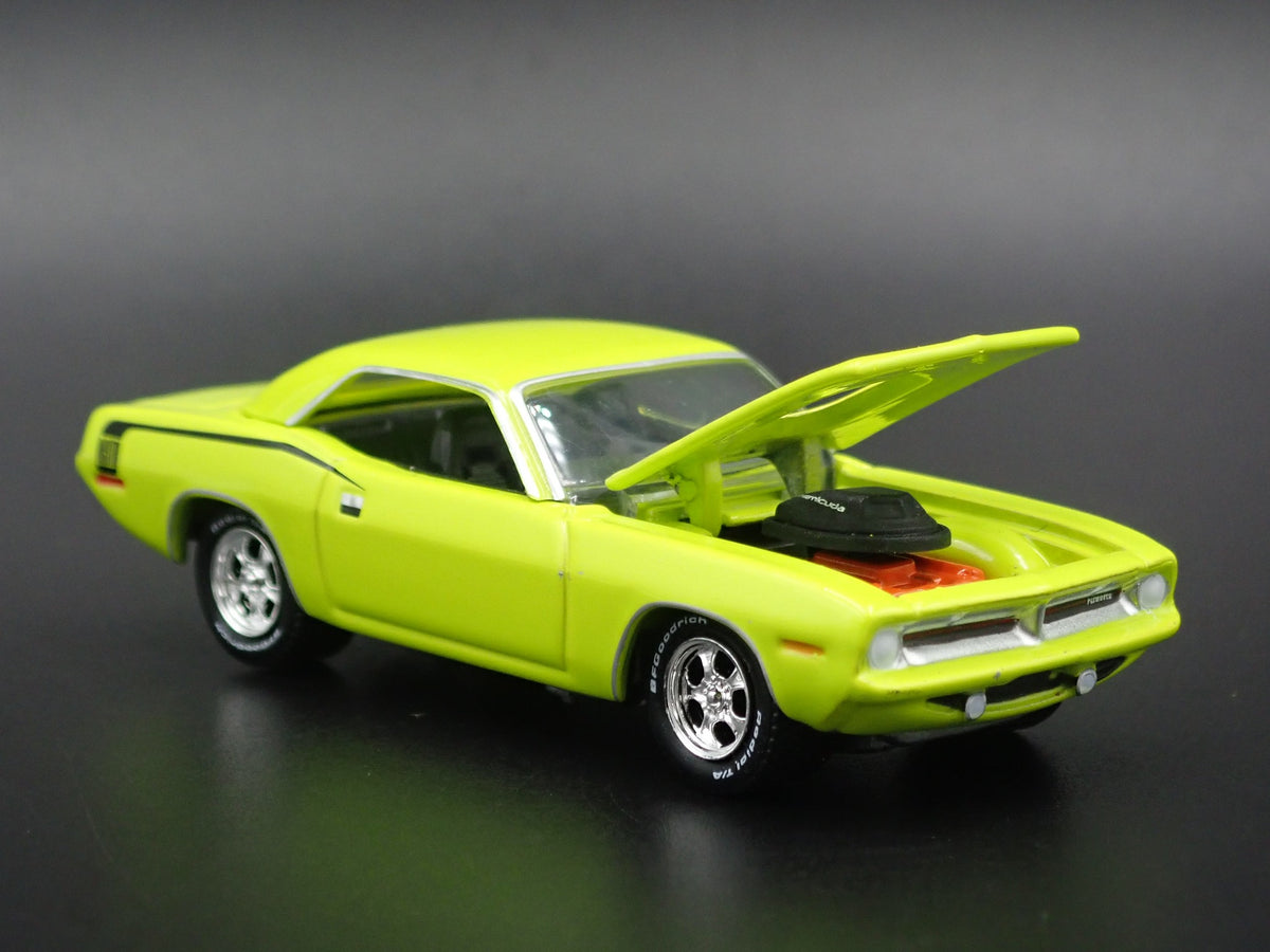 1970 70 PLYMOUTH HEMI CUDA RARE 1:64 SCALE COLLECTIBLE DIORAMA DIECAST MODEL CAR-Burning Rubber Toy Company