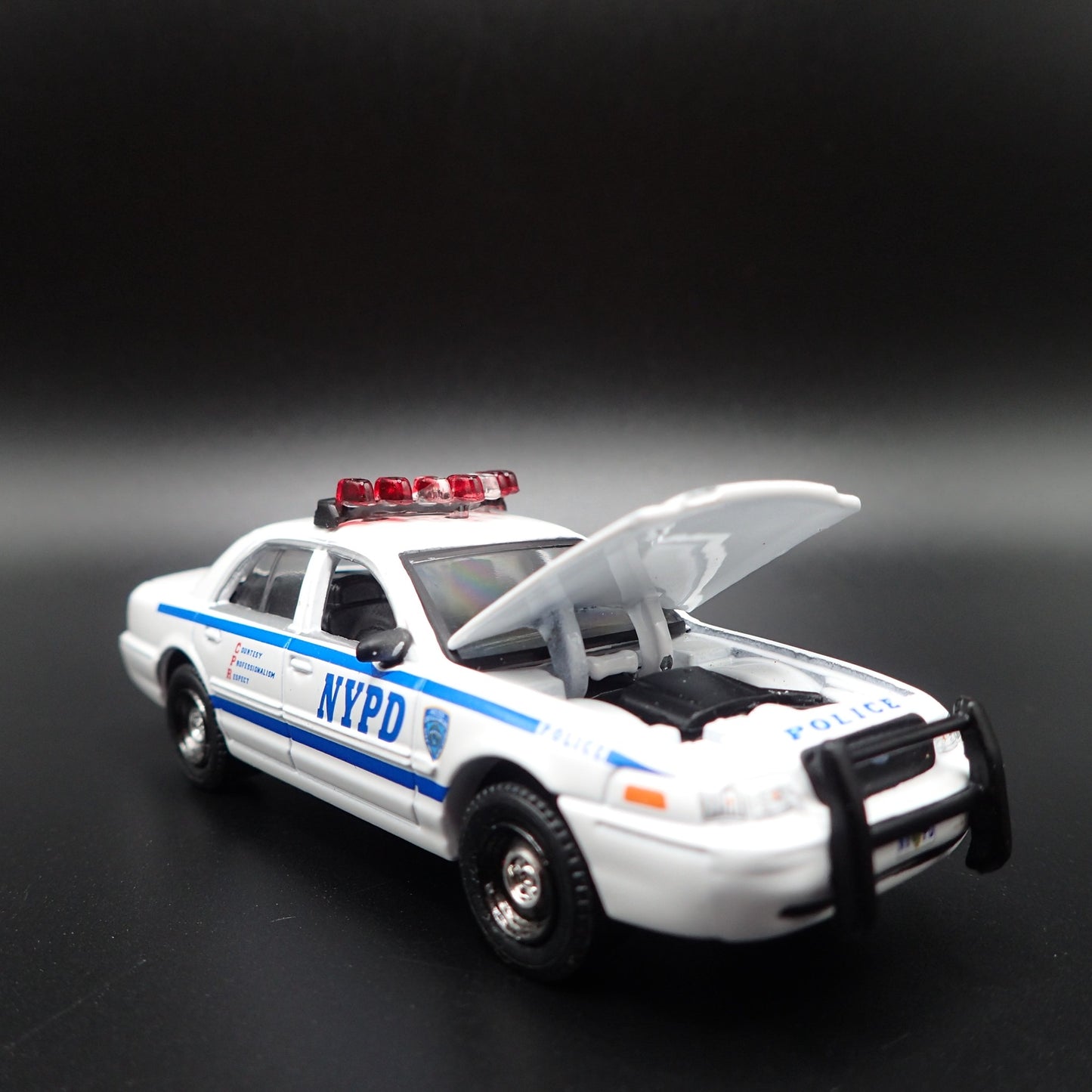 2011 11 FORD POLICE INTERCEPTOR NYPD 1:64 SCALE COLLECTIBLE DIECAST MODEL CAR