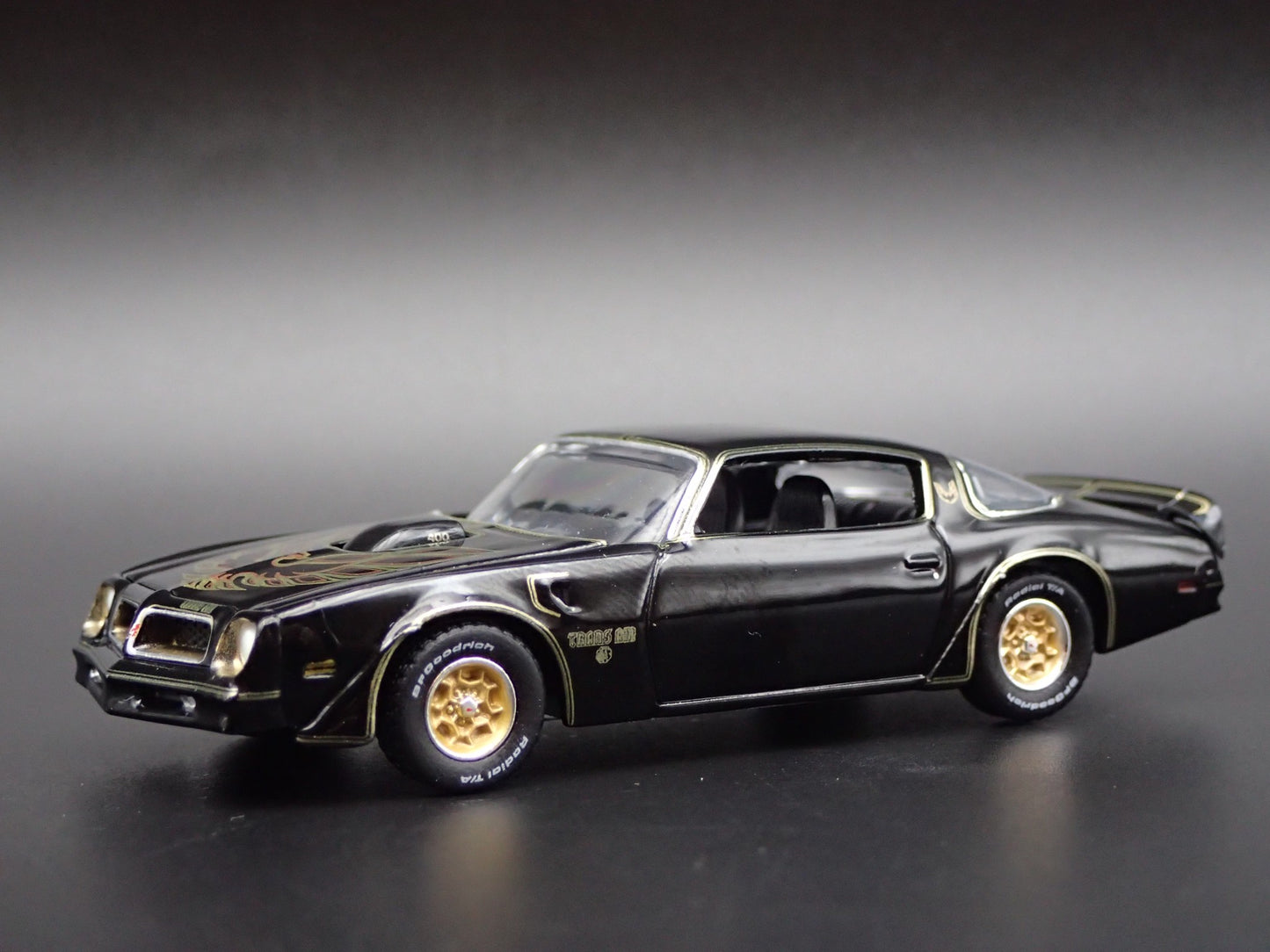1976 76 PONTIAC FIREBIRD T/A 50TH ANNIVERSARY BLACK 1:64 SCALE DIECAST MODEL CAR