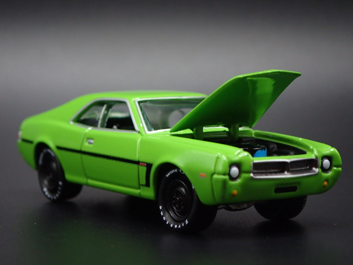 1969 69 AMC JAVELIN MUSCLE CAR SST GREEN 1:64 SCALE DIORAMA DIECAST MODEL CAR