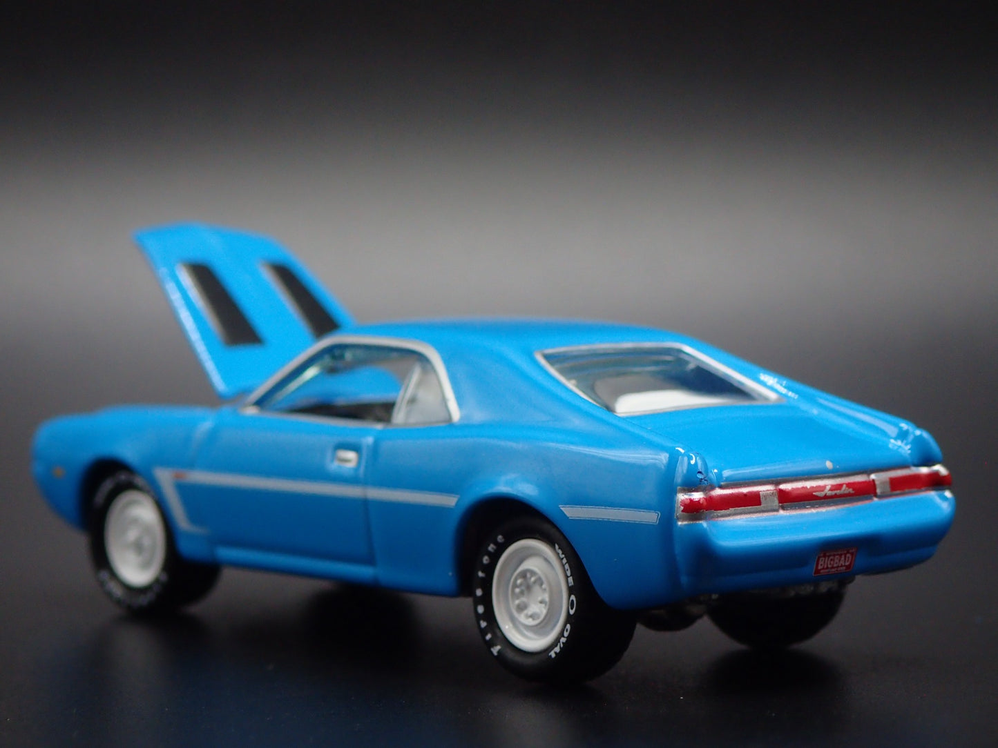 1969 69 AMC JAVELIN MUSCLE CAR SST BLUE 1:64 SCALE DIORAMA DIECAST MODEL CAR