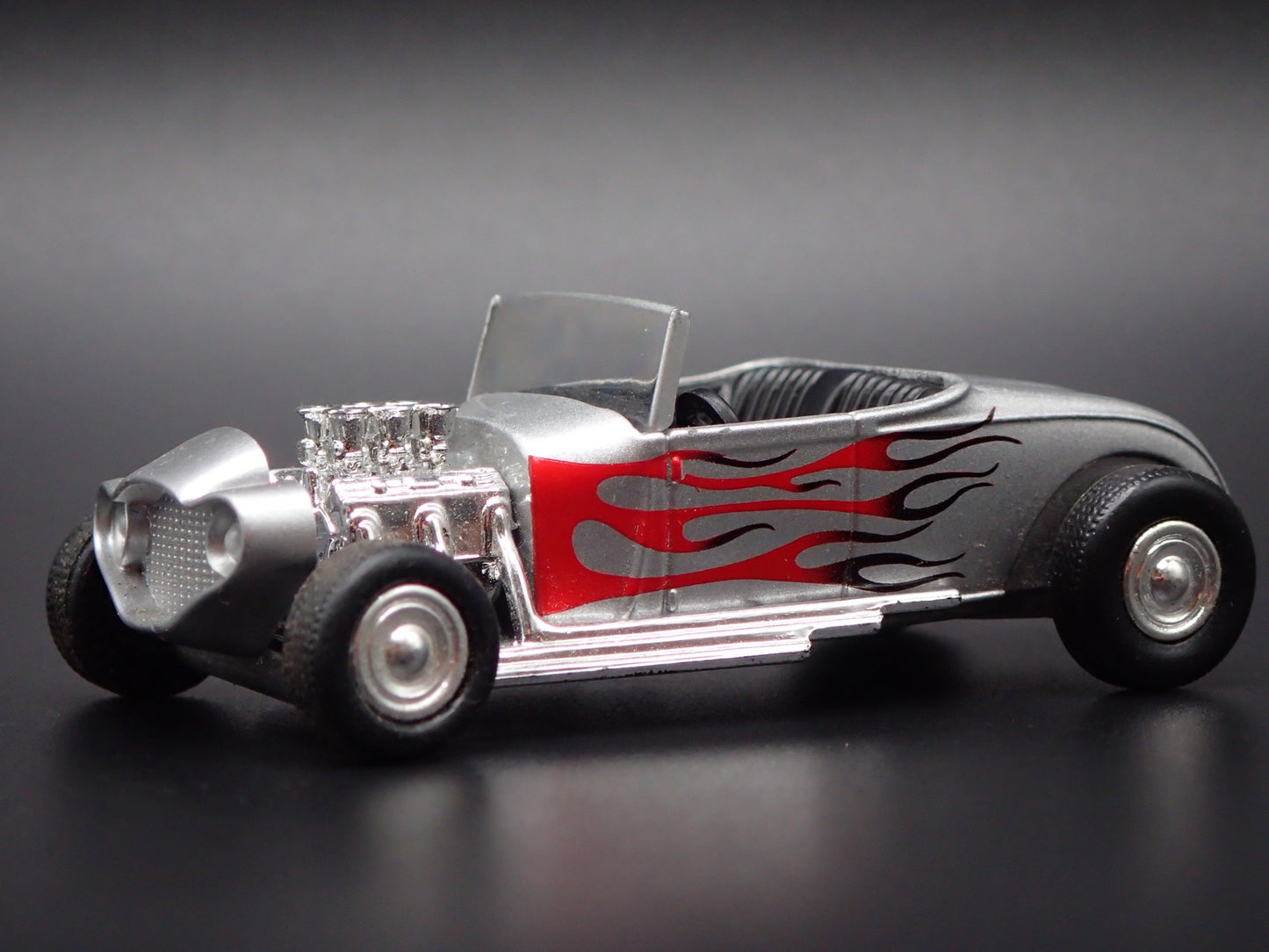 1929 29 FORD MODEL A KUSTUM ROADSTER BARRIS EMPEROR 1:64 SCALE DIECAST MODEL CAR