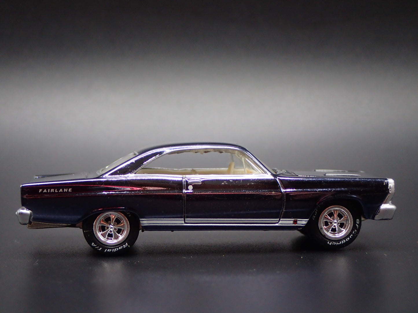 1966 66 FORD FAIRLANE GT RARE 1:64 SCALE COLLECTIBLE DIORAMA DIECAST MODEL CAR