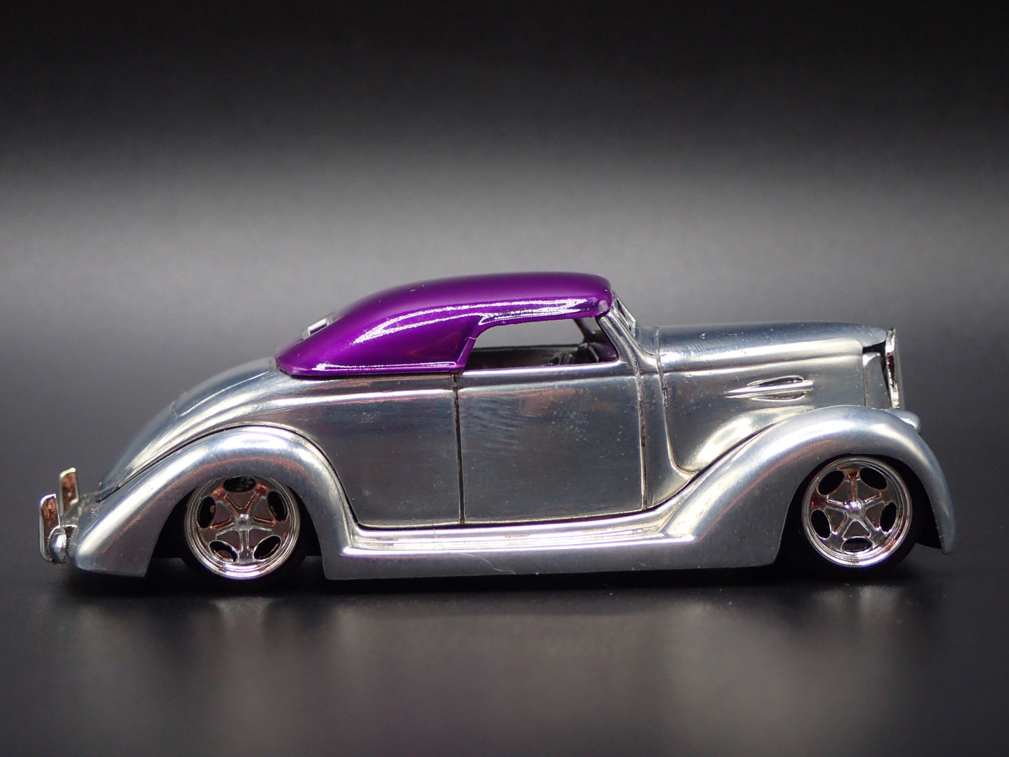 1936 36 FORD COUPE HOT ROD RARE 1:64 SCALE COLLECTIBLE DIORAMA DIECAST MODEL CAR